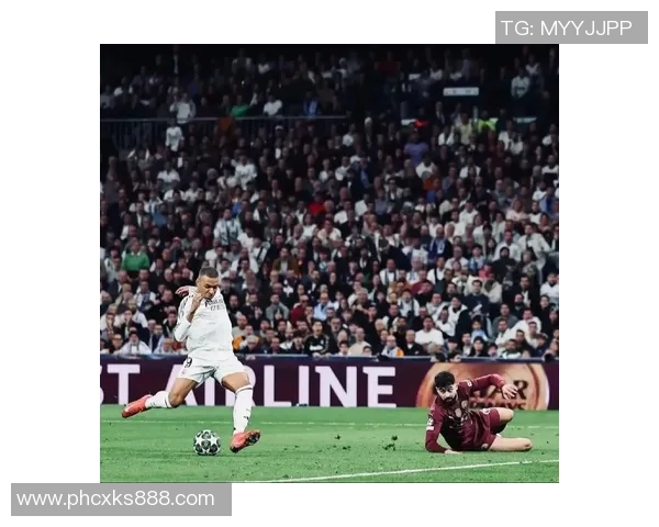 街头偶遇足球明星的精彩瞬间与球迷互动的温暖故事 街头偶遇足球明星的精彩瞬间与球迷互动的温暖故事